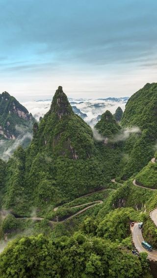 5D4N • Zhangjiajie & Fenghuang: 2-day Forest Park + Tianmen Mountain + Glass Bridge, 1–8-guest small group: free drone video & scenic area transport