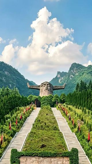 2D1N • Shennongjia + Shennong Peak + Shennong Altar + Guanmenshan Scenic Area + Tiansheng Bridge