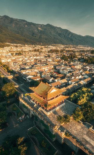 10D9N • Yunnan, Kunming, Dali, Lijiang, Shangri-La, Lugu Lake: Erhai Lake, Yulong Snow Mountain, Tiger Leaping Gorge, small group of 8 for international travelers with an English-speaking guide