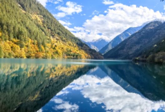 8D7N · Group Tours · Sichuan+Chongqing Twin Cities Experience,Jiuzhaigou+Huanglong National Scenic Area+Hongya Cave+Ciqikou,See Giant Pandas, Stay in 5-Diamond Hotel, 1 Day Free at Leisure · Designed for international travelers, this tour features no shopping stops, accommodation in five-star international brand hotels,and a special one-day city tour in downtown Chengdu.