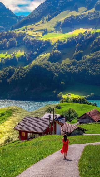 10D9N • France+Switzerland+Italy In-depth Tour, 4-Star Hotel Accommodation,Cypress Path+Lungern Town+Official guided tours of the Louvre+Palace of Versailles in Paris