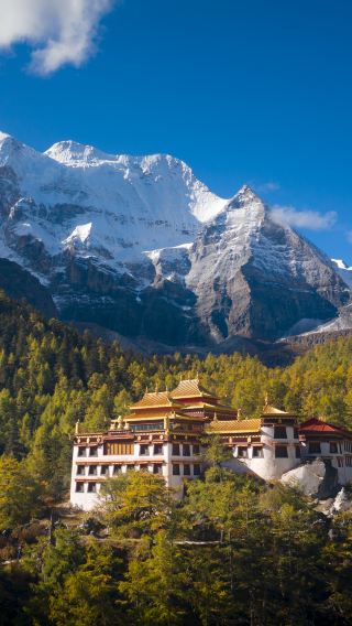 6天5晚 • 四姑娘山·稻城亞丁·新都橋·升級 2 晚 5 鑽飯店·贈送氧氣瓶·9 座頭等艙用車