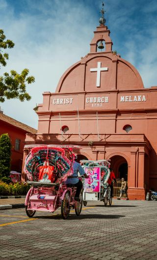 5D4N • MalaysiaKuala Lumpur + Melaka Private airport transfers and 2-day private car tour offered