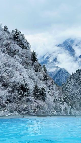 3D2N • Festive alpine wonderland: Dagu Glacier by cable car to 4,860m, Mt. Siguniang & Bipenggou via Lixiaolu - 2 nights, 1 low-altitude hot spring hotel of your choice