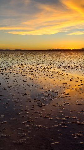 3D2N • Salar de Uyuni and colored lagoons tours 3 days