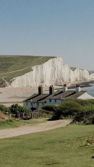 9D8N • United Kingdom + London + Cambridge + Oxford + Canterbury + Windsor + Dover