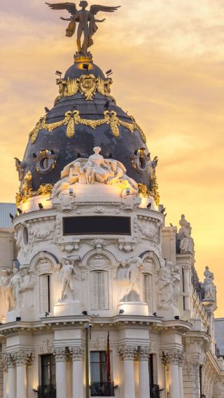 22D21N • All of Europe Tourist Bcn 2 nights