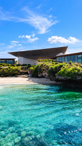 5D4N • Naha + Cape Zanpa + Kadena Air Base + Southeast Botanical Gardens + Cape Chinen Park + Mibaru Beach + Gyokusendo Cave + Senaga Island
