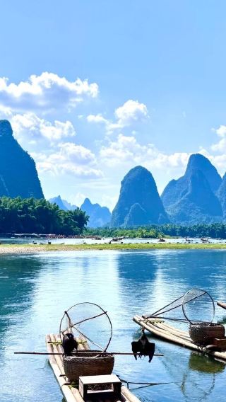 5D4N • Included round-trip high-speed rail tickets between Guangzhou & Guilin: Yangshuo & Longji rice terraces: hiking along the Li River