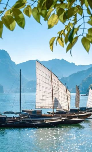 3D2N • Yichang + Three Gorges Grand Waterfall + Tribe of the Three Gorges + The Three Gorges Dam Tourism Area