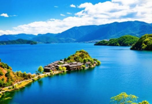 8-day 7-night · Group Tours · Lijiang + Dali + Shangri-La + Lugu Lake · Challenge Yulong Snow Mountain and Tiger Leaping Gorge, admire sunrise on the Golden Mountain, visit Erhai Lake, Xizhou, and Potatso National Park. Enjoy double travel photography, tie-dyeing, and stay in sea-view, lake-view, or oxygen-supplied rooms, all with the assistance of a professional driver and a Chinese-speaking tour guide throughout the journey.