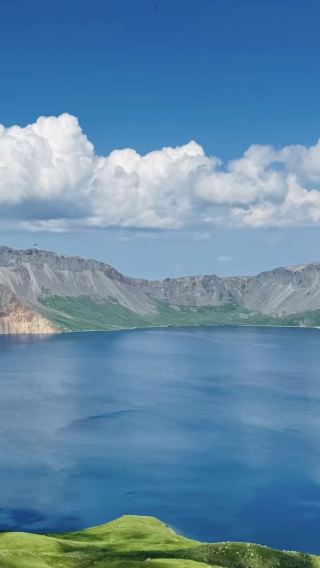 4D3N • Visit both the West and North Slopes of Changbai Mountain and discover the hidden wonder of Tianchi from diverse viewpoints  