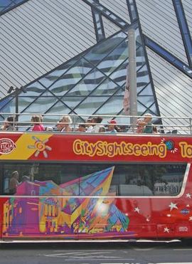 2D1N • Toronto Hop On Hop Off Bus Tour Plus Niagara Falls Day tour