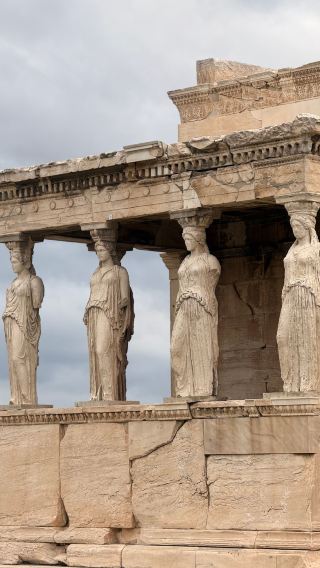 8D7N • Classic Greek Trip: Wander the Ancient Acropolis in Athens, Explore the Old Capital of Nafplio, Cruise to Zakynthos, and Admire Santorini's Iconic Blue Churches