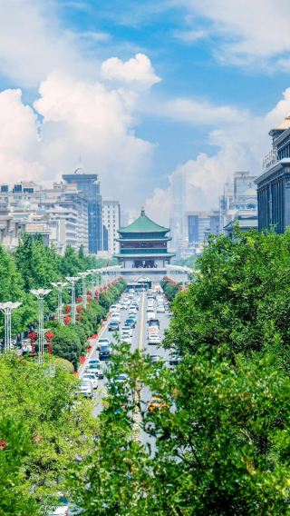 4D3N • 4-day 3-night small group tour: Xi'an Terracotta Army, either Shaanxi History Museum or Xi'an Museum,  Xi'an City Wall, and Grand Tang Mall