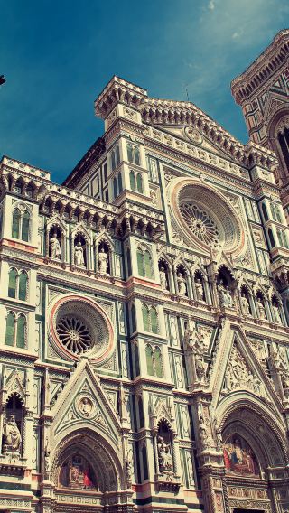 5D4N • Italy