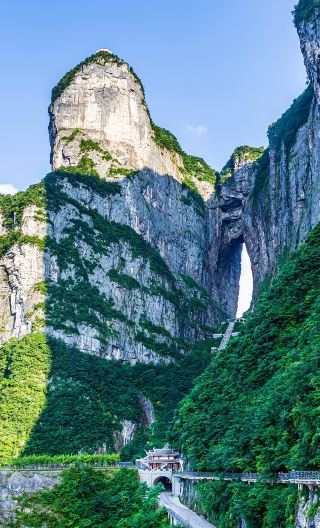 4D3N • Zhangjiajie icons & the underground wonder: Avatar Mountains, Tianmen, Glass Bridge & Huanglong Cave: free drone, eSIM & Muslim-friendly