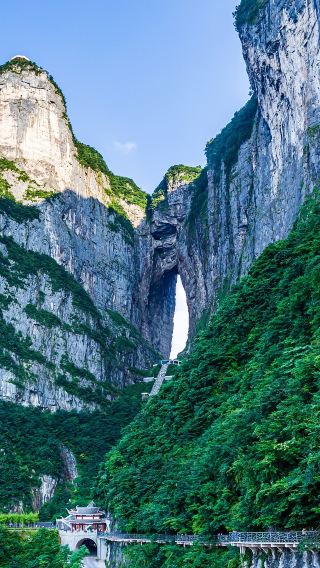 4D3N • Zhangjiajie icons & the underground wonder: Avatar Mountains, Tianmen, Glass Bridge & Huanglong Cave: free drone, eSIM & Muslim-friendly