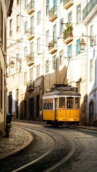 16D15N • Iberian Peninsula Grand Tour · Cover Spain & Portugal's must-sees
