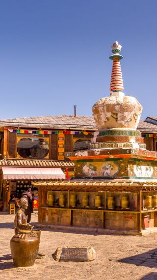 9D8N • Yunnan + Kunming + Dali + Lijiang + Shangri-La + Erhai Lake + Yulong Snow Mountain + Tiger Leaping Gorge