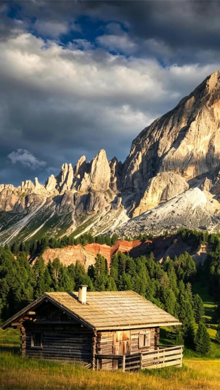 7D6N • Italy - 6-15 People Small Group Tour - Dolomites-Monte Pelmo & Amalfi Coast Sailing Tour & Siena & Val d'Orcia & Cinque Terre