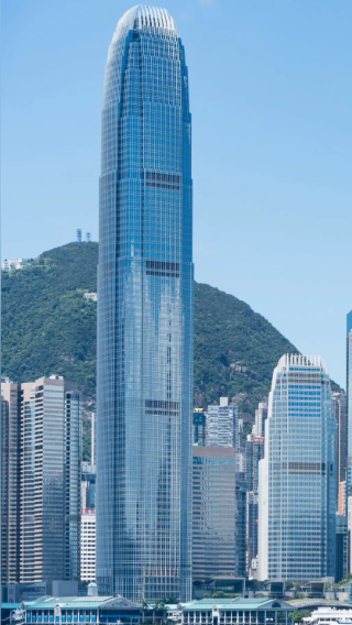 3日2晚 • 香港 ＋澳門，點擊自订行程可加購澳門頂級水上匯演水舞間「超震撼」太平山頂俯瞰維港 ＋ 金紫荊廣場 ＋ 維多利亞港