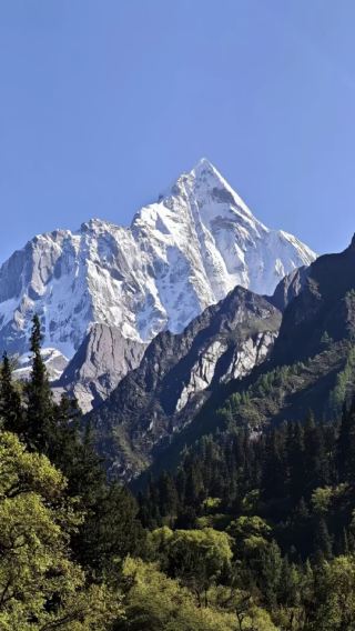 5D4N • Jiuzhaigou + Huanglong + Mount Siguniang + Moshi Park + Xinduqiao + Yuzixi with Premium Photography, Tibetan Cultural Night, Stay in Yading, Stargazing & Sunrise Watching