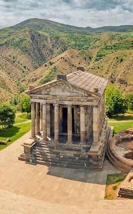 2D1N • Best of Armenia: private 2-3 days tour to Yerevan w/ family lunch