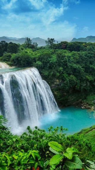 7D6N • Guiyang, Guizhou + Huangguoshu Scenic Area + Libo Seven Arches Scenic Area + Xijiang Thousand-Household Miao Village + Zhenyuan County + Fanjing Mountain + Qingyan Ancient Town