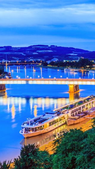 7D6N • Budapest, Vienna, and Prague