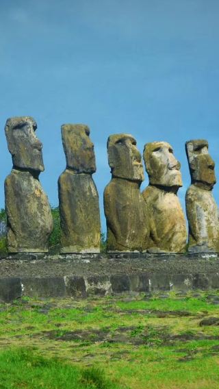 15D14N • In-depth Chile & Mirror of the Sky tour: Uyuni Salt Flat, Easter Island, Atacama, and Santiago