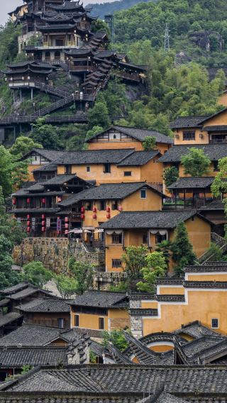 5D4N • Explore Wuyuan villages, Sanqingshan peaks, Jingdezhen porcelain and Vagoo night views.