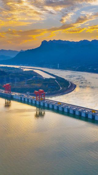 2D1N • Yellow Crane Tower + Yangtze River Three Gorges + The Three Gorges Dam Tourism Area