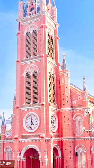 6D5N • Ho Chi Minh City Includes private car transfer, tour guide, and online customer support