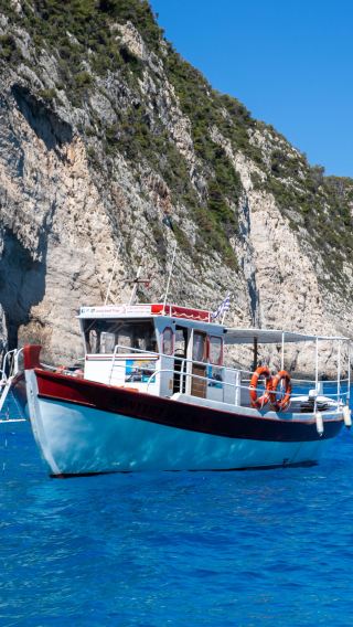 8D7N • Chasing sunlight across the Aegean - wander the ancient charm of Athens Acropolis, embrace Santorini sunsets and turquoise coves of Zakynthos