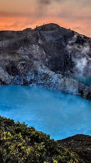 8D7N • Flores Highland Overland Tour: Spider–Web Rice Fields, Kelimutu Tri–Color Lakes, Ancient Villages & Hot Springs, Ends in Ende