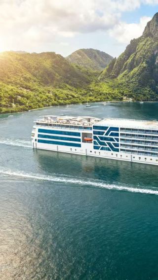 6D5N • VISTA HARMONY & VISTA AURORA Chongqing - Yichang Three Gorges Cruise + Dazu Rock Carving + Authentic City Walk