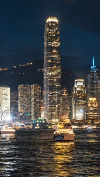 5日4晚 • 香港＋澳門「限时7折大促」贈維多利亞港夜景水上遊船，中環街市打卡、遊逛元創方，乘山頂纜車登頂欣賞維港日落