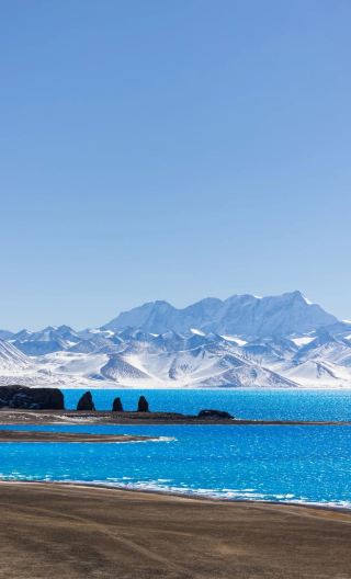 9D8N • 9-day group tour of Lhasa, Shigatse, Potala Palace, Jokhang Temple, Yamdrok Lake, Qomolangma Base Camp, Tashilhunpo Monastery & Namtso Lake