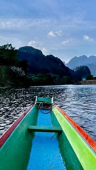 6天5晚 • 小眾東南亞全境環線純玩，萬榮藍色潟湖漂流，清晨佈施與湄公河絕美日落，沉浸式慢遊寮國