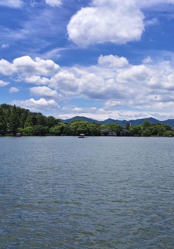 6日5晚 • 城隍廟·豫園·外灘·東方明珠·田子坊·新天地·武康路·烏鎮西栅·西湖·雷峰塔·杭州宋城