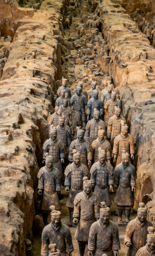 4D3N • Most Booked: On this tour, try Hanfu styling, savor Lintong's local flavors, wander the ancient City Wall, marvel at the Terracotta Army, and delve into the grandeur of Tang Dynasty culture.