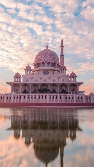 8D7N • 7 N Small Group tour of Kuala Lumpur, Langkawi, and Penang, Malaysia sailing, dolphin watching, fishing, island hopping with seafood barbecue, Sky Bridge, Geopark, free time, Malacca and Putrajaya