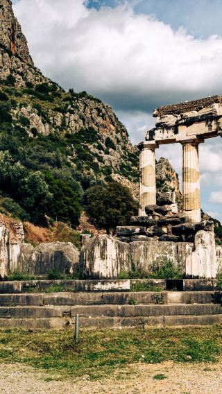 5D4N • Epic Classic Loop of Greek Mainland: Trace Greek Myths & History