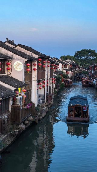 6D5N • Click to customize your itinerary: from Shanghai's skyline to Jiangnan's soul - Shanghai, Hangzhou, Suzhou, Huzhou