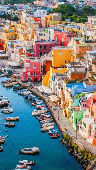 6D5N • Italy : Cinque Terre Scenic Train + Val d'Orcia - Cypress Path + Siena Old Town + Venice + Fashion Capital Milan + Rome One-Day Tour
