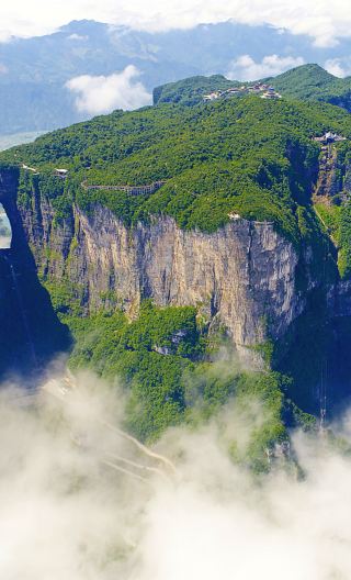 3D2N • Essential Zhangjiajie, Furong Town & Fenghuang: Avatar Mountains + Tianmen Mountain