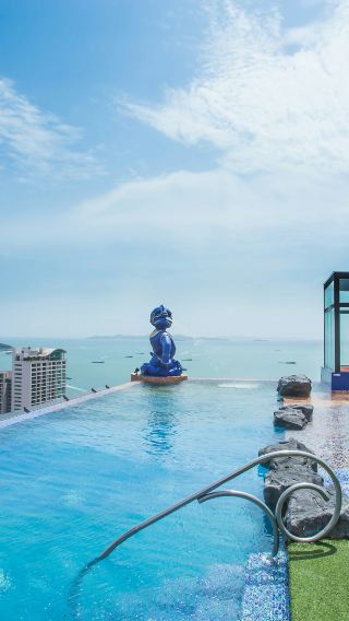 6D5N • Bangkok + Phuket + Wat Arun + Grand Palace         