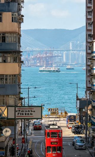 4天3晚 • 香港+澳門『點擊自訂行程免費定製』穿梭港珠澳大橋（世界奇觀）|澳門一日自由活動-贈維多利亞港夜景水上游船|中環街市打卡+半山扶梯〓太平山頂俯瞰維港