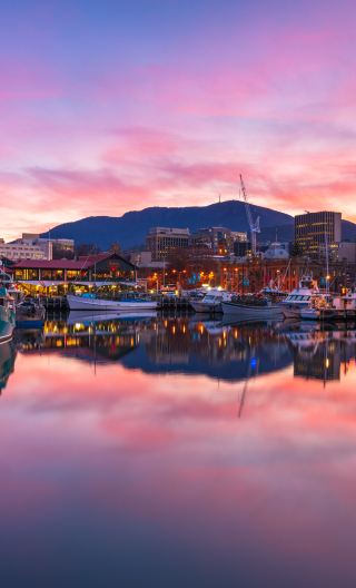 6D5N • Australia + Tasmania + Hobart + Bruny Island + Port Arthur Historic Site + Wineglass Bay + Cradle Mountain + Launceston with Aurora Experience